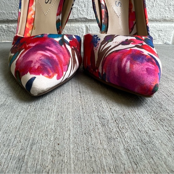 Guess Rosmaripink Fabric Heels with Gorgeous Bright Colors - Picture 5 of 5